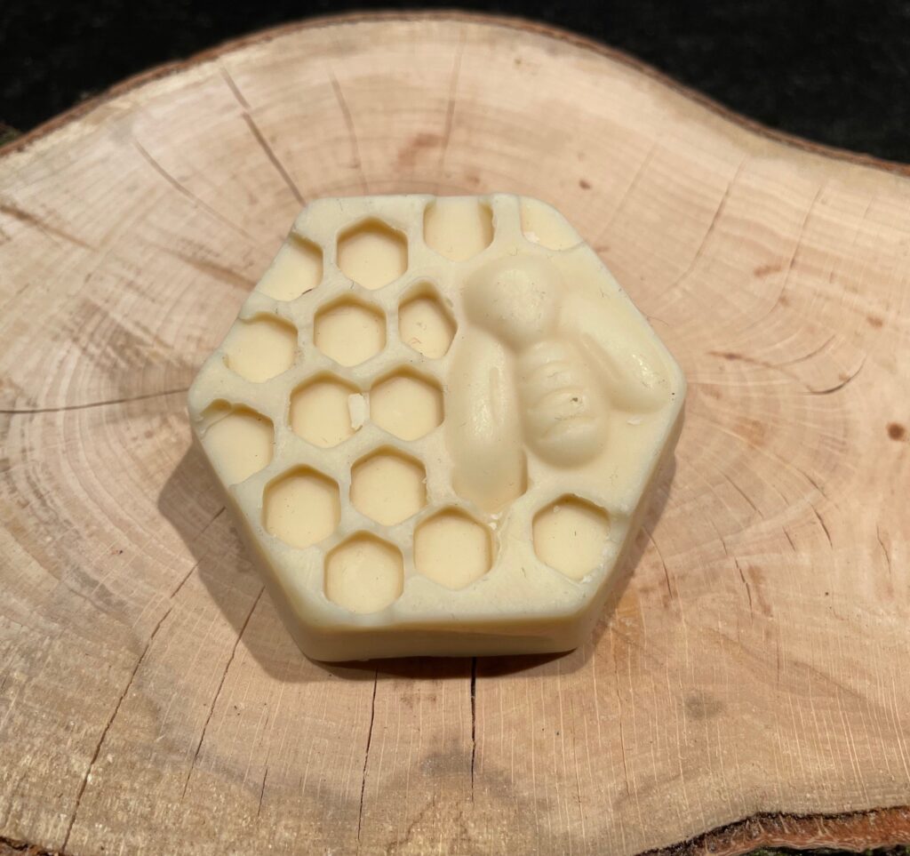 Honig-Bienenwachsseife 75g - ab Februar'26 wieder verfügbar.