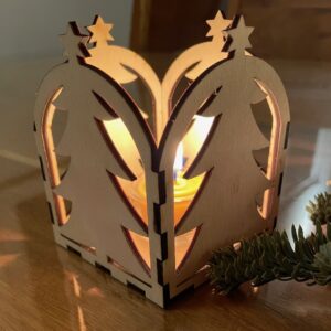 Windlicht im Tannenbaum Design